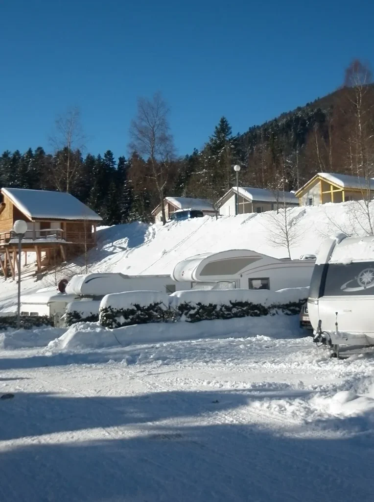 Camping Belle Hutte dans les Vosges l'hiver