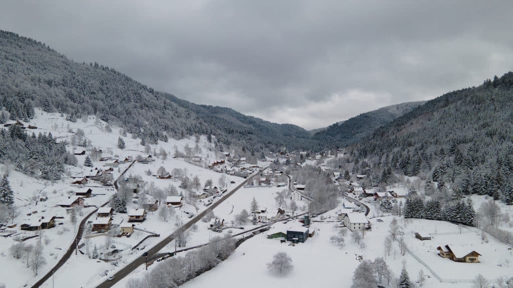 La Bresse - Camping en hiver - Belle Hutte